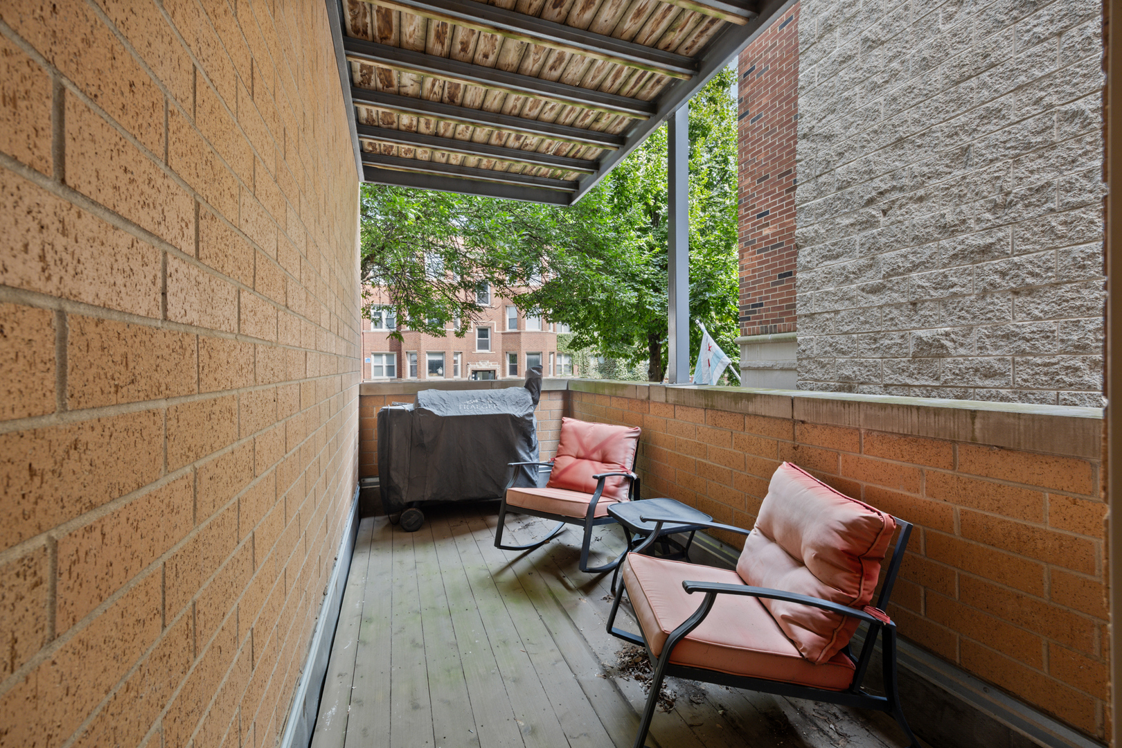 933 W George Street 1n Property Photo 12