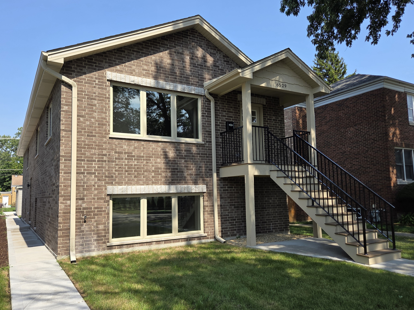 6529 28th Place Property Photo 1