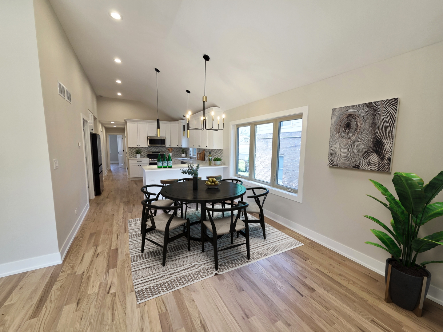 6529 28th Place Property Photo 5