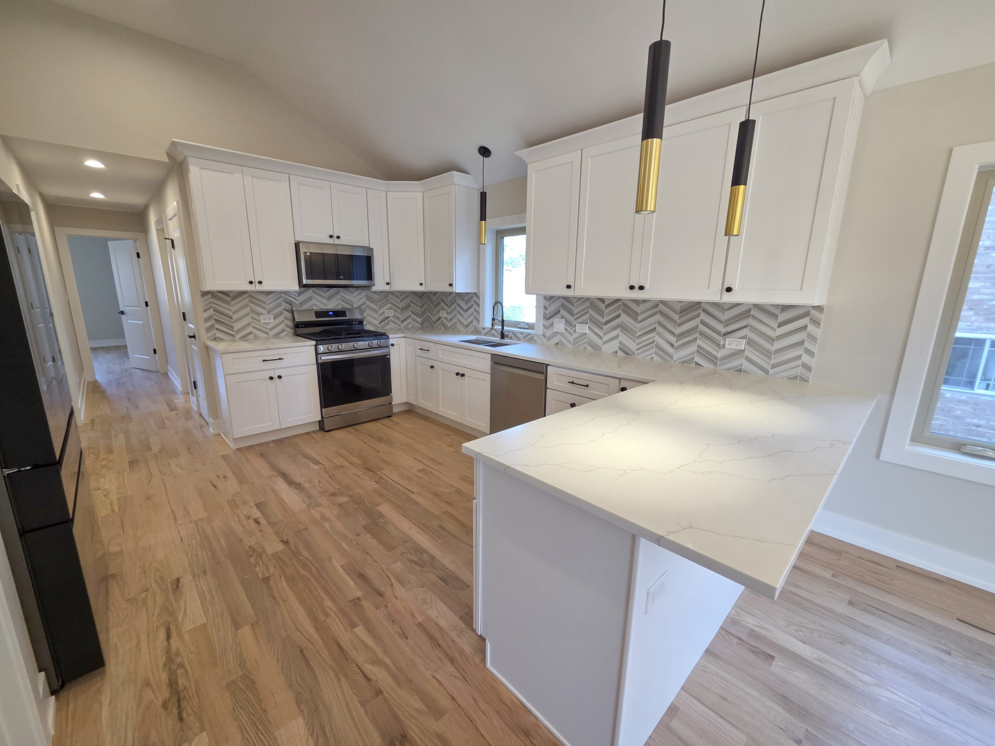 6529 28th Place Property Photo 7