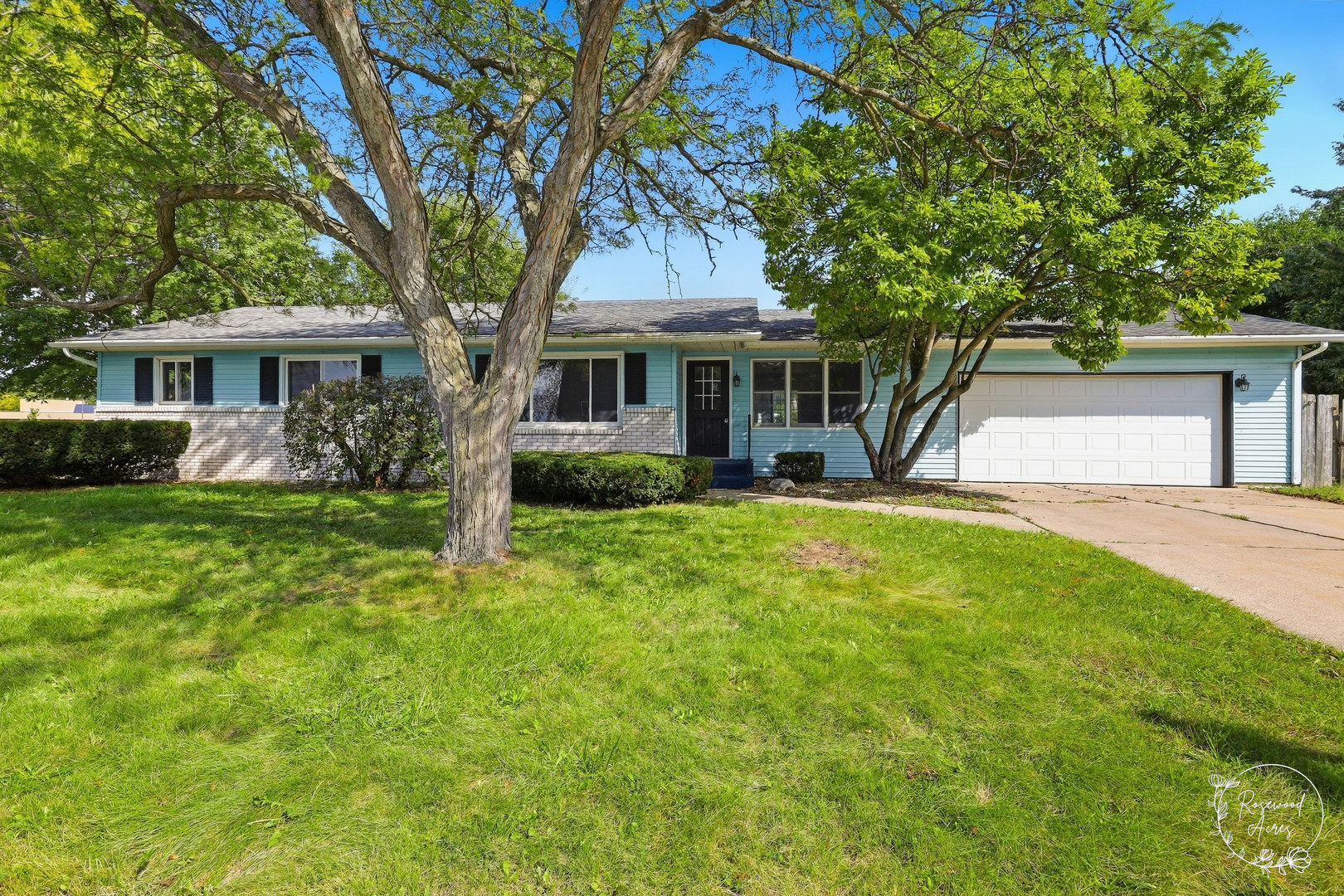 970 Independence Drive Property Photo 2