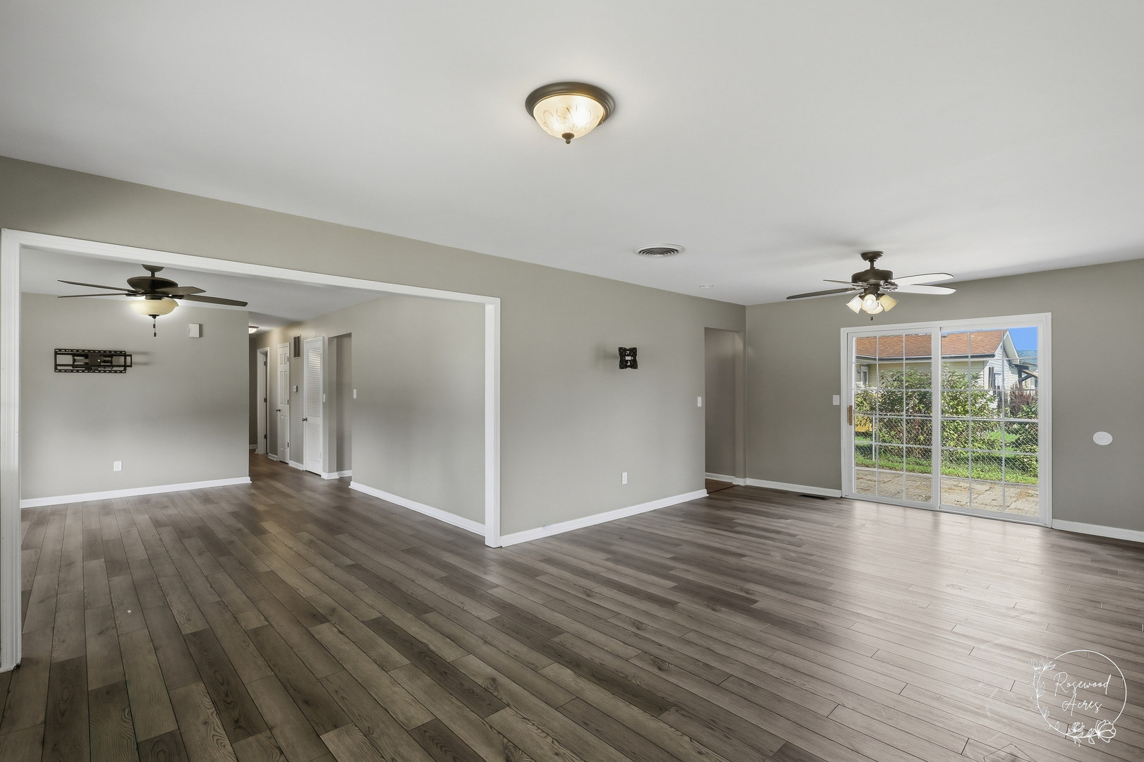 970 Independence Drive Property Photo 3