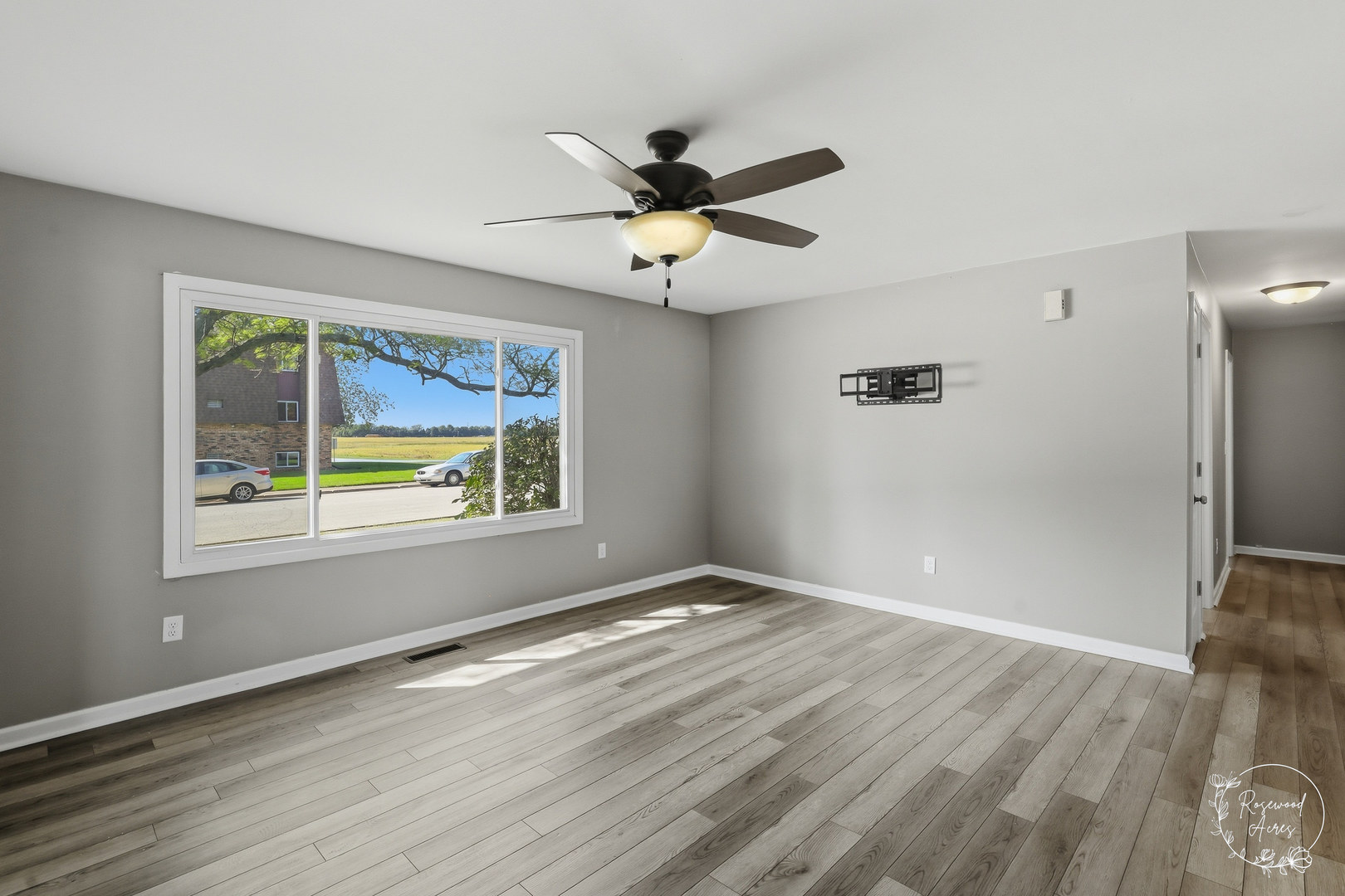 970 Independence Drive Property Photo 18