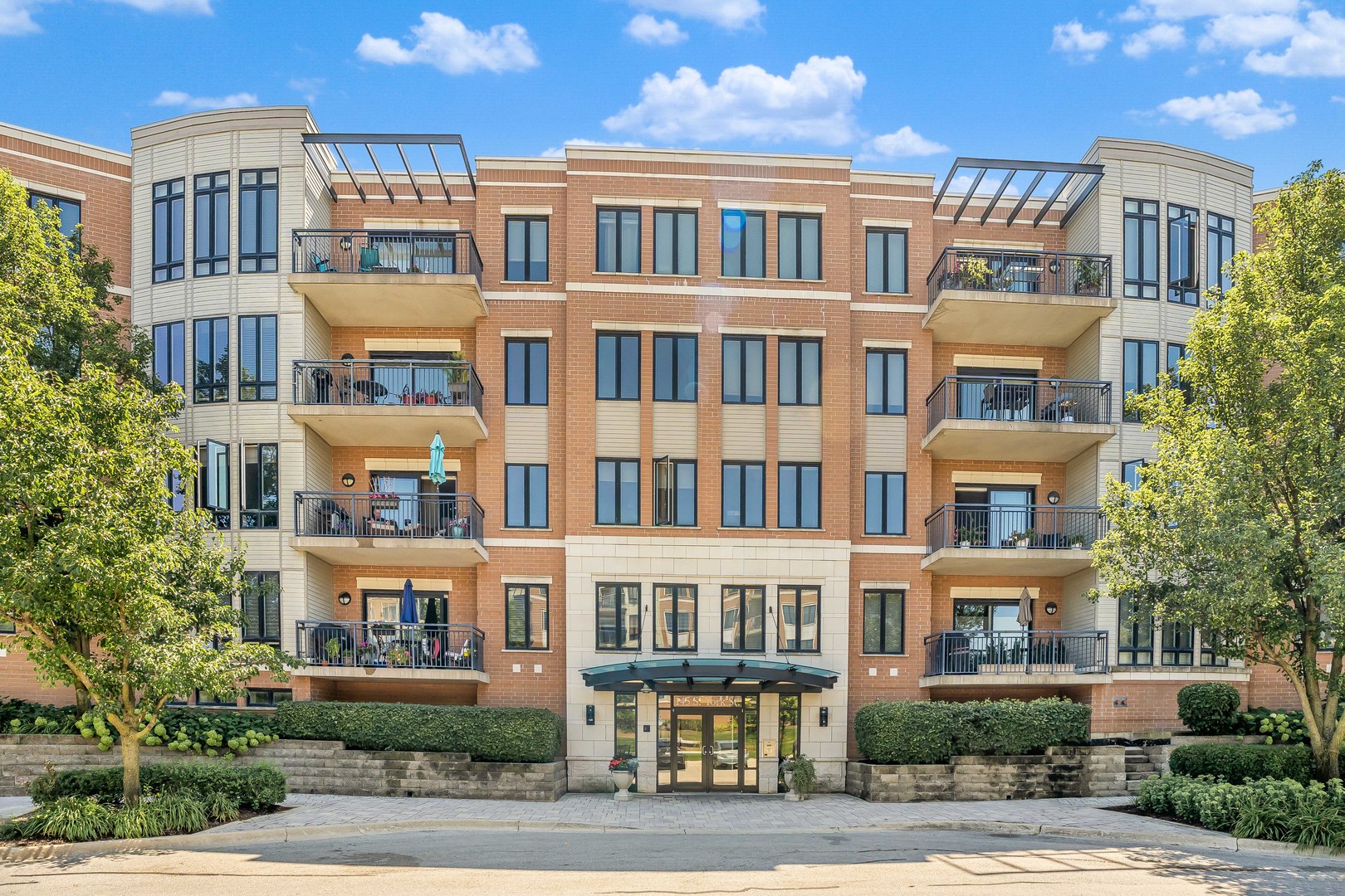 145 S York Street 420
