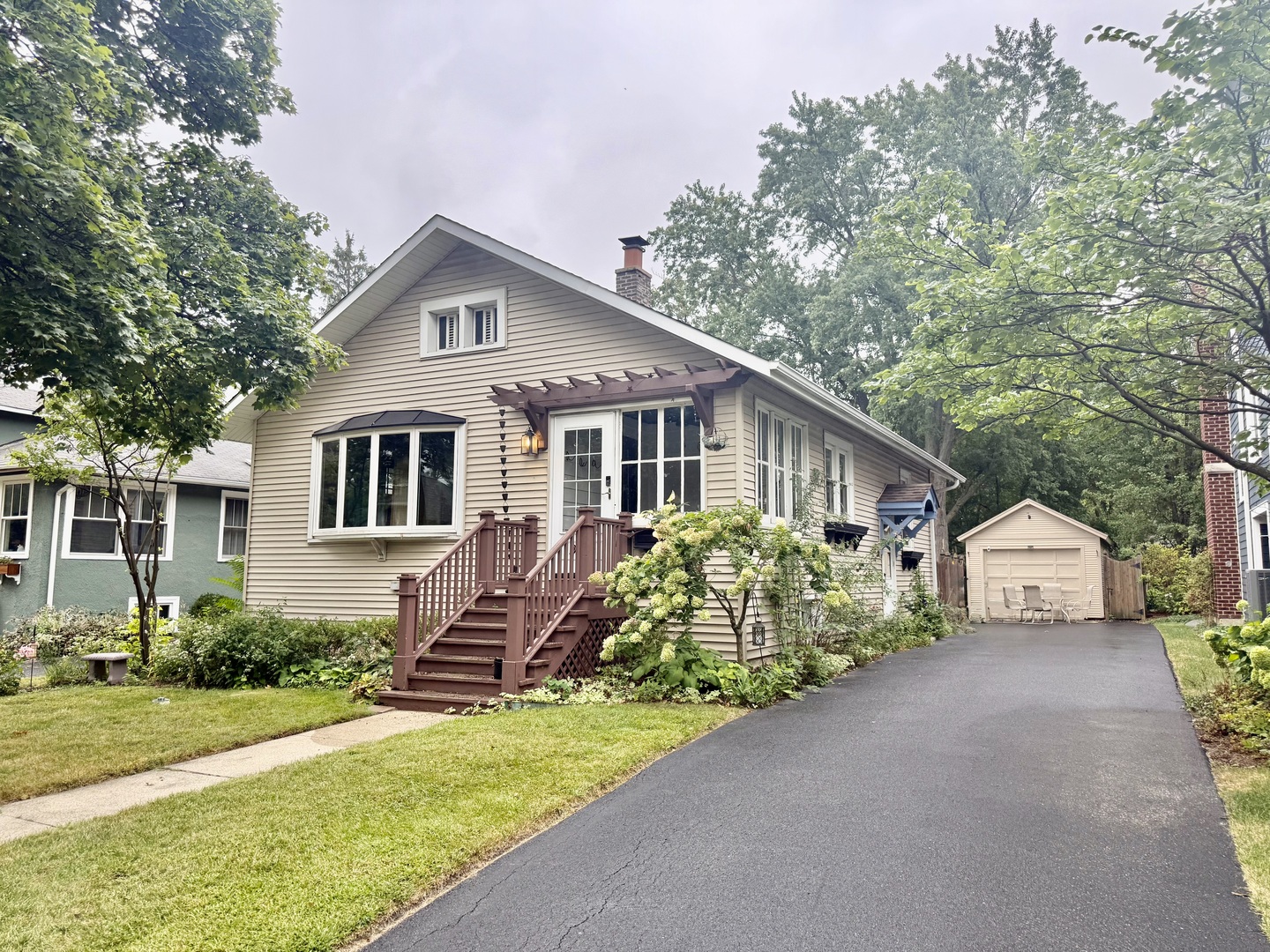 921 Chicago Avenue Property Photo 1
