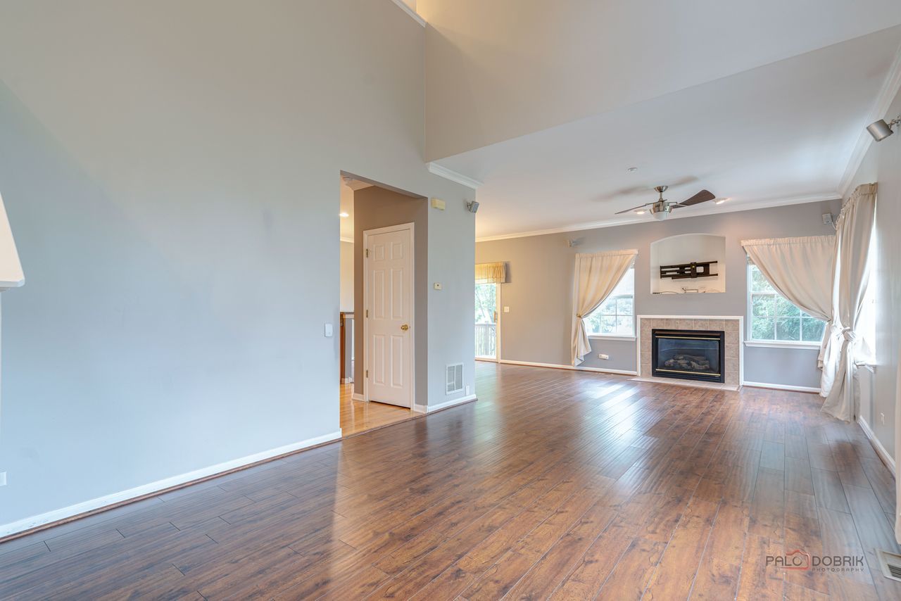 1880 Maureen Drive 1880 Property Photo 6