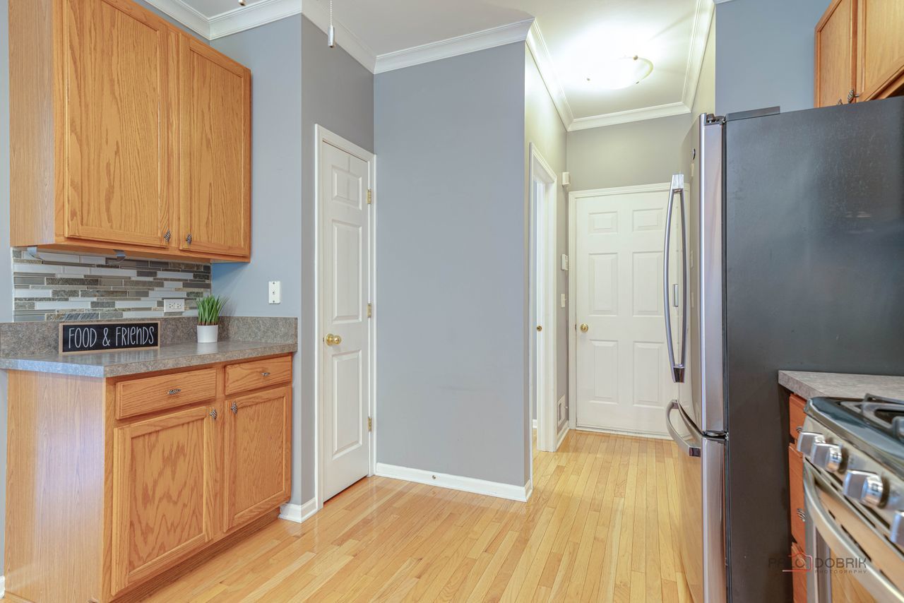 1880 Maureen Drive 1880 Property Photo 12