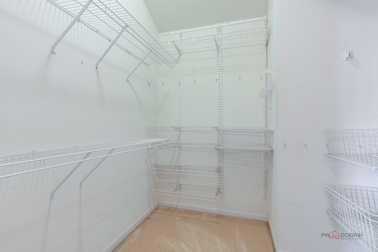 1880 Maureen Drive 1880 Property Photo 21
