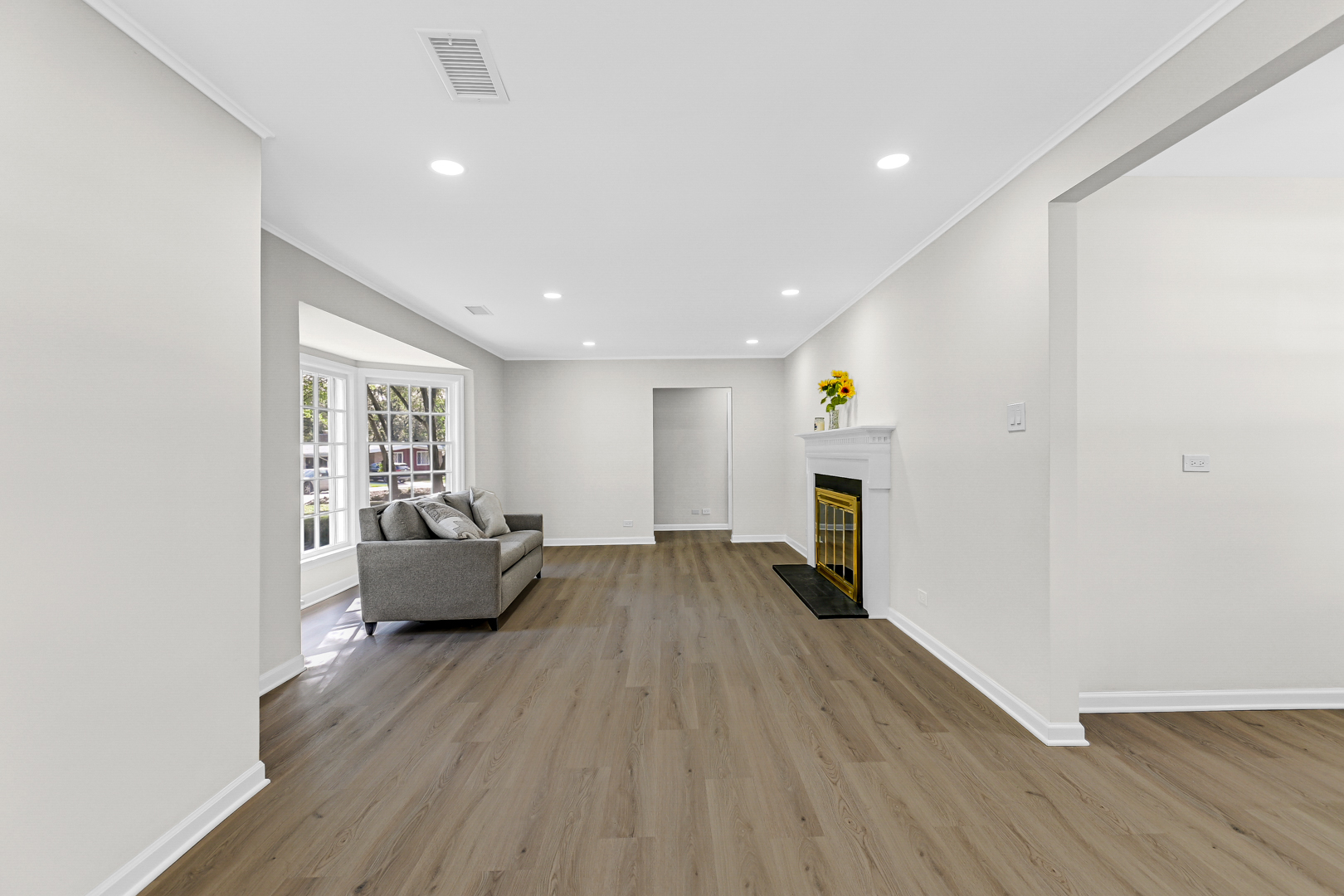350 Oakwood Street Property Photo 12