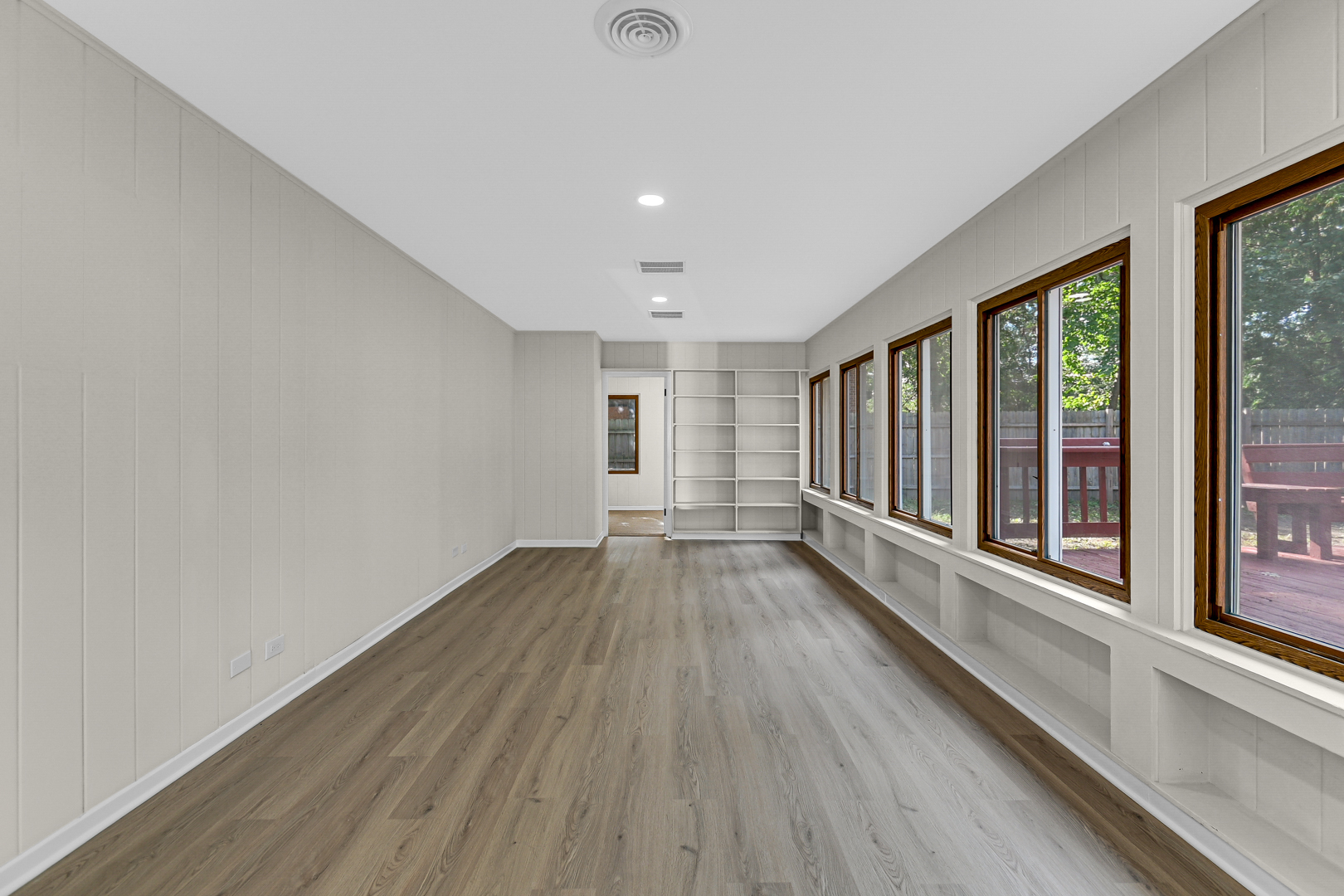 350 Oakwood Street Property Photo 17