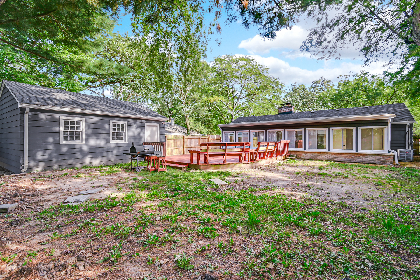 350 Oakwood Street Property Photo 20