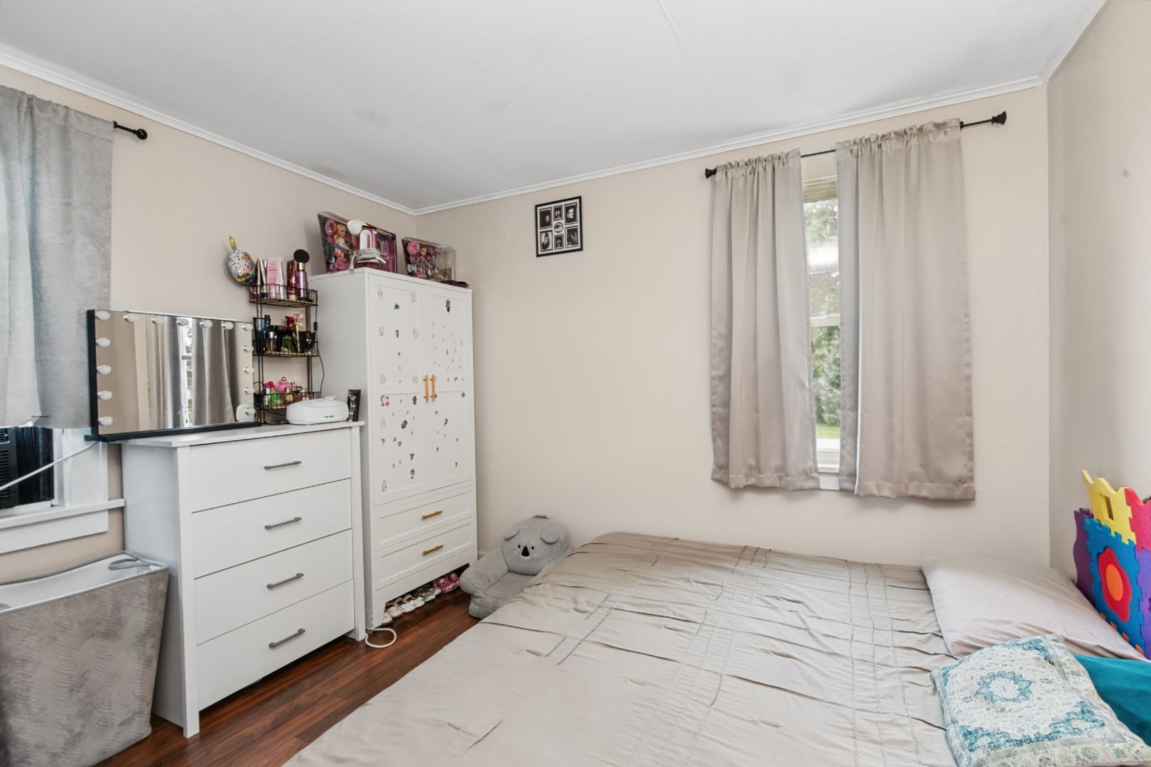 824 Allen Street Property Photo 10