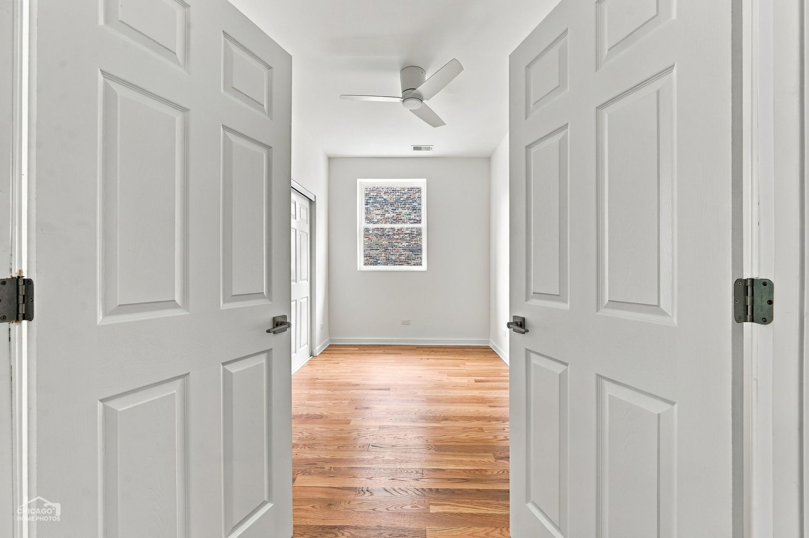 1118 W 19th Street 2 Property Photo 5