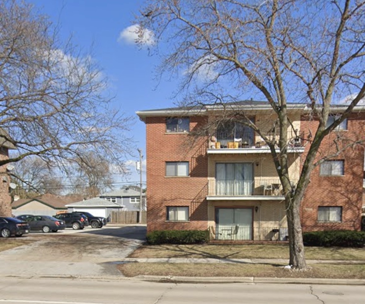 9645 S Ridgeland Avenue 302 Property Photo 1