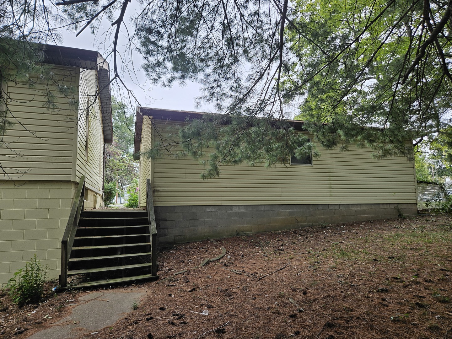 926 E Webster Street Property Photo 8