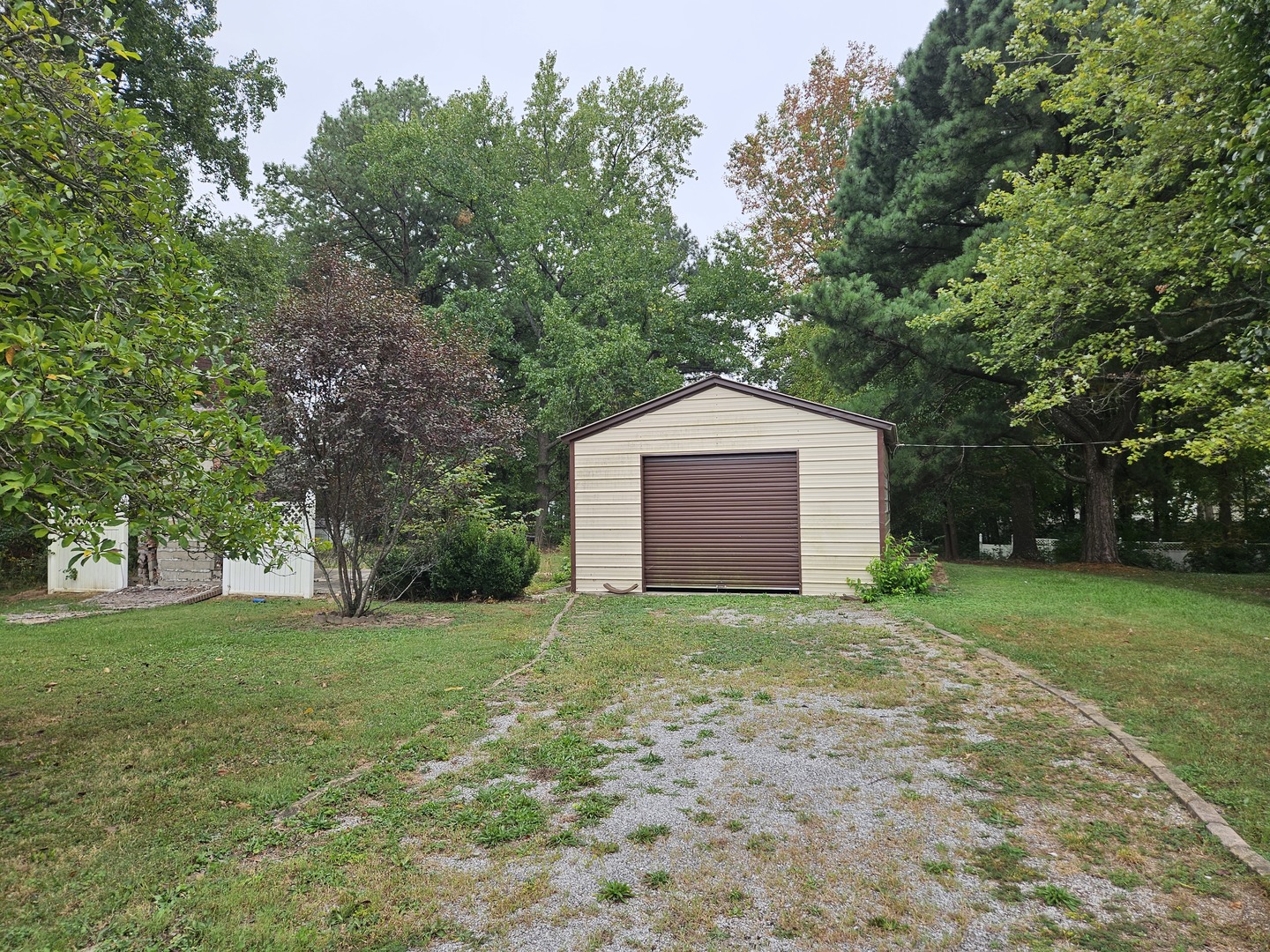 926 E Webster Street Property Photo 10
