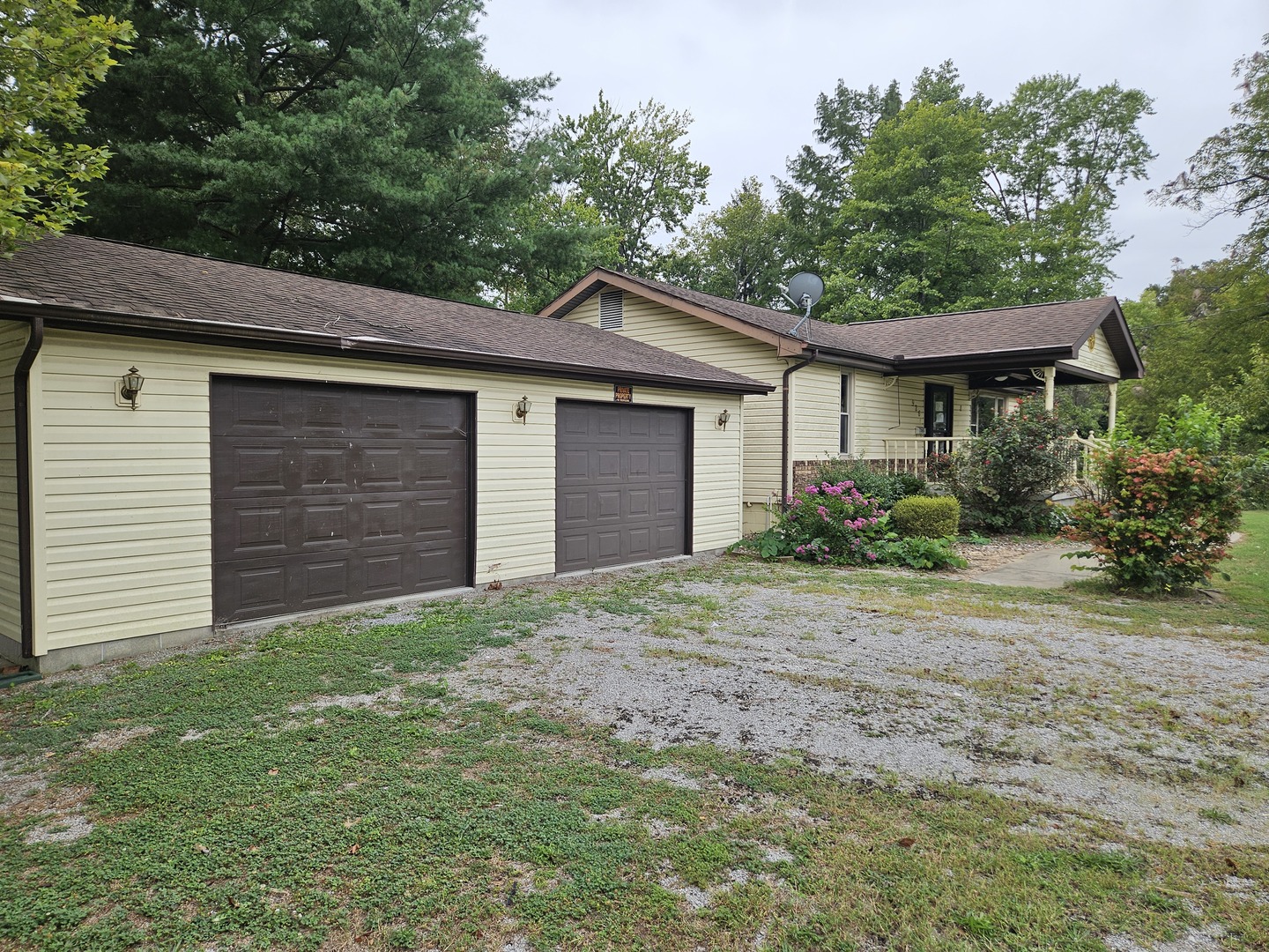 926 E Webster Street Property Photo 13