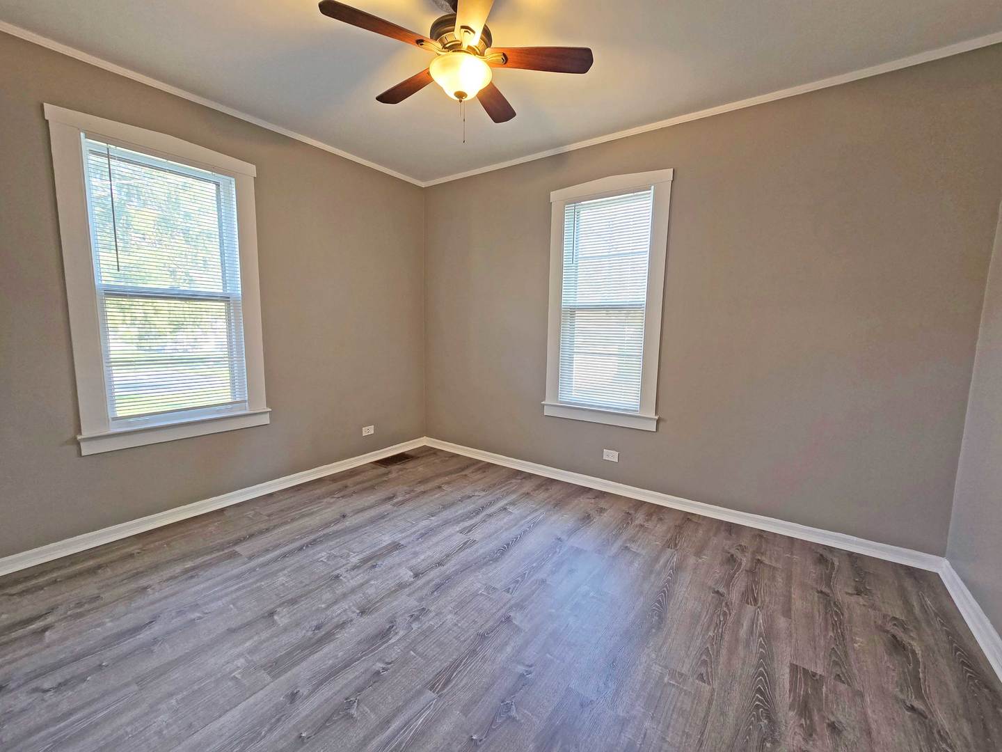 249 E Park Boulevard 1 Property Photo 13