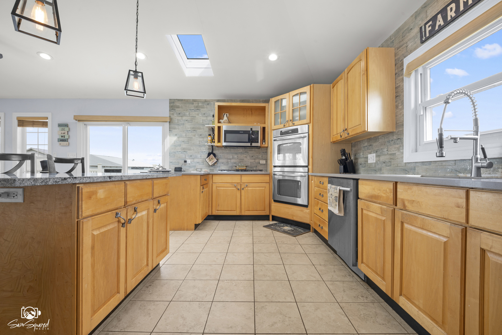 5504 W Kennedy Road Property Photo 10
