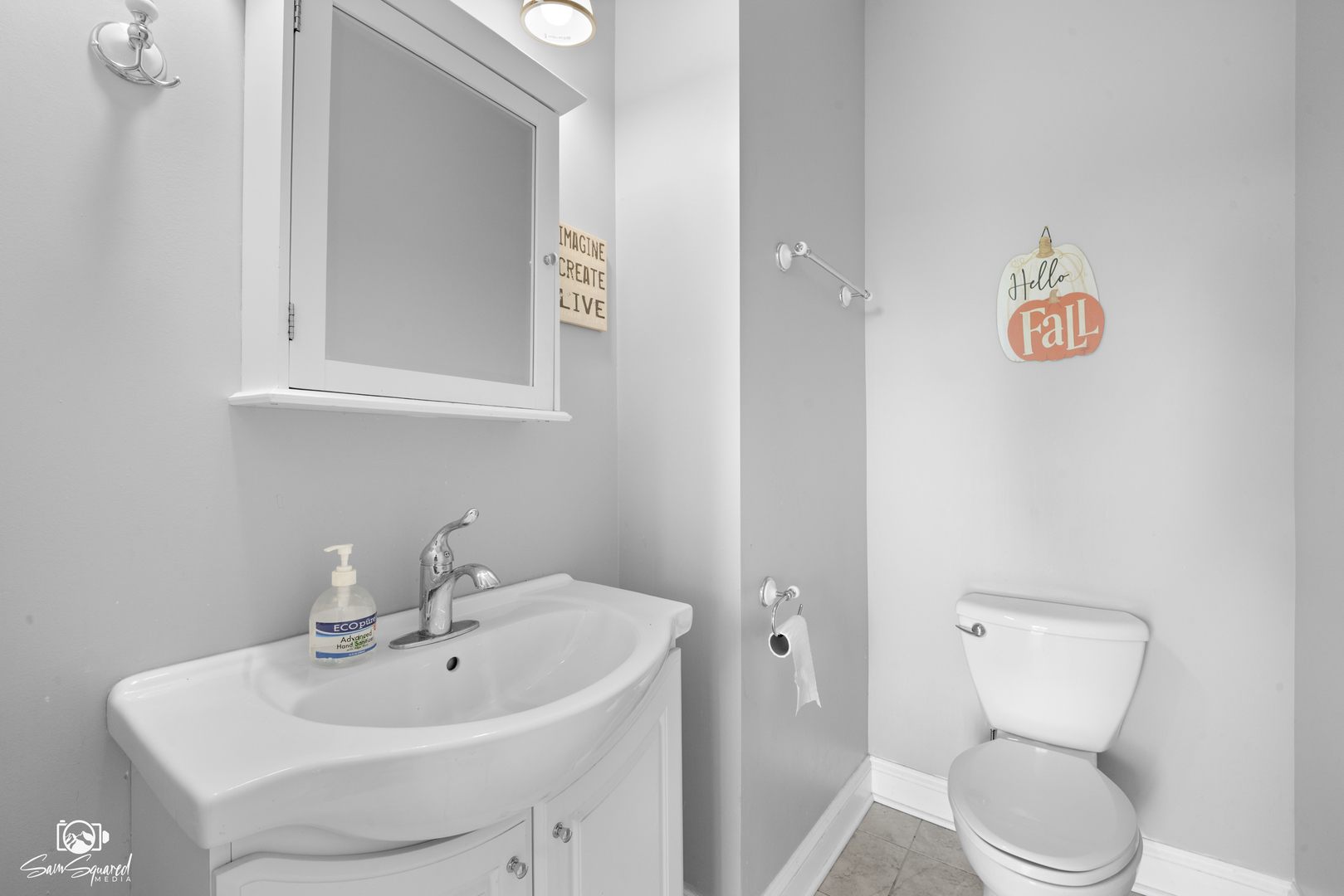 5504 W Kennedy Road Property Photo 12