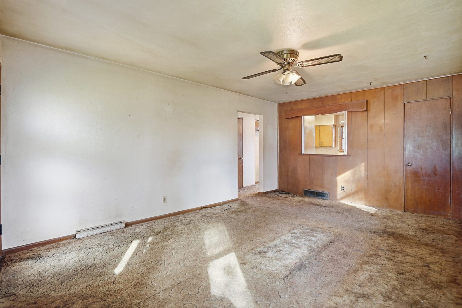 2530 Cody Street Property Photo 5