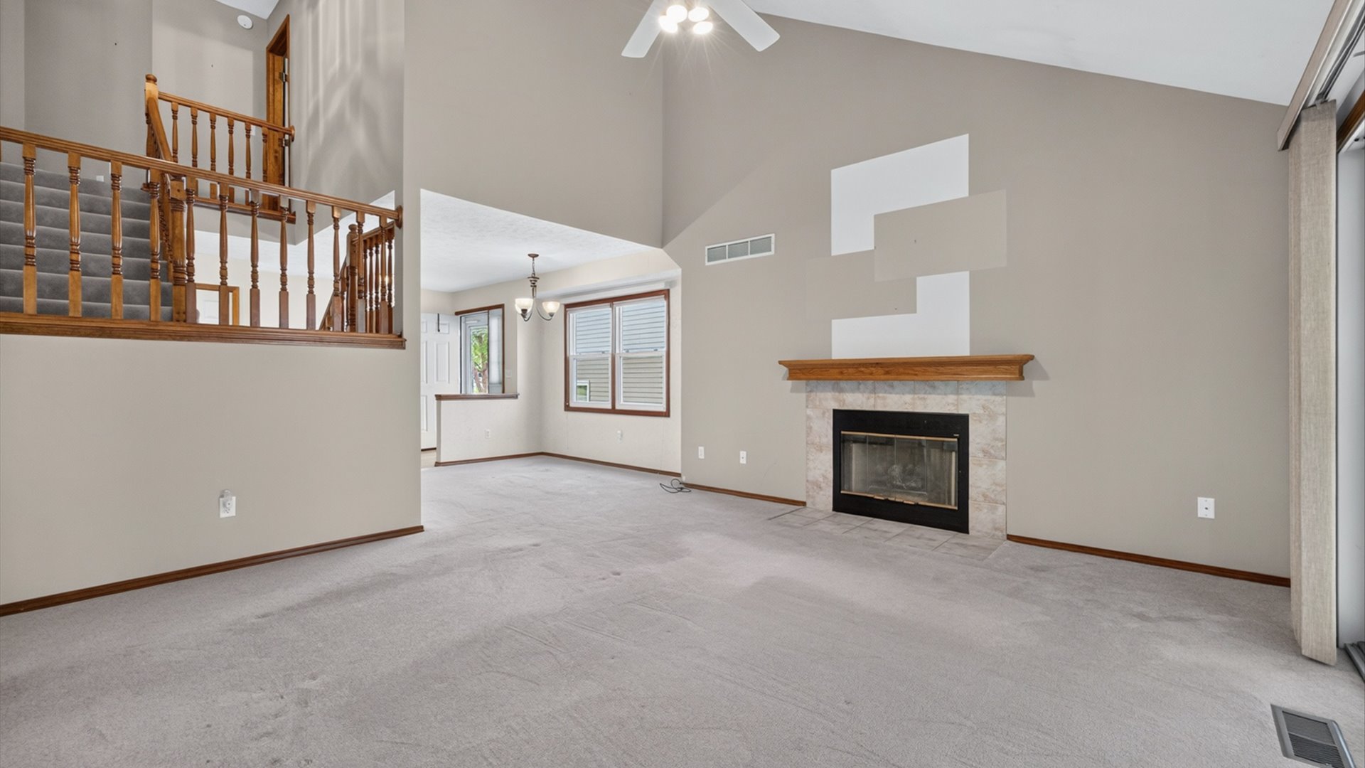311 S Towanda Avenue Property Photo 11