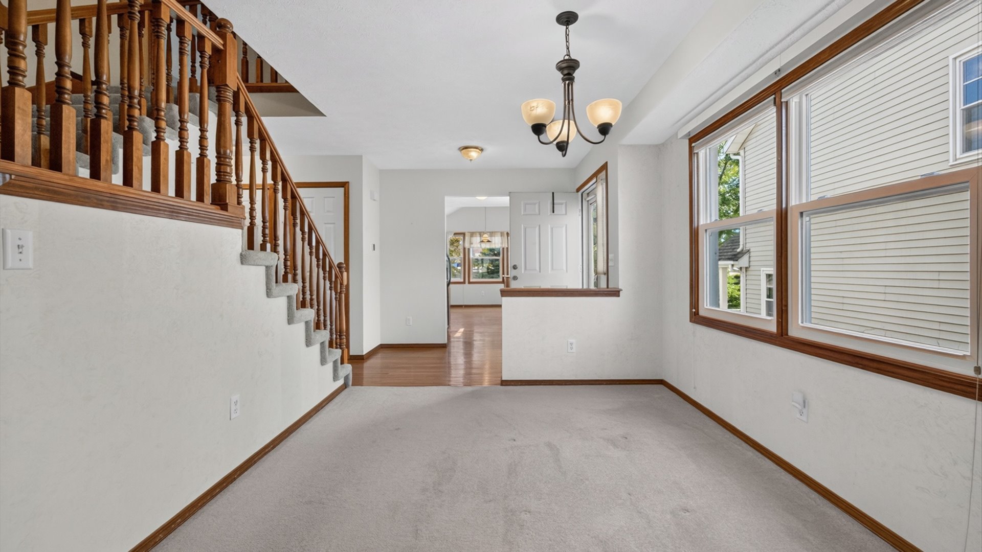 311 S Towanda Avenue Property Photo 27