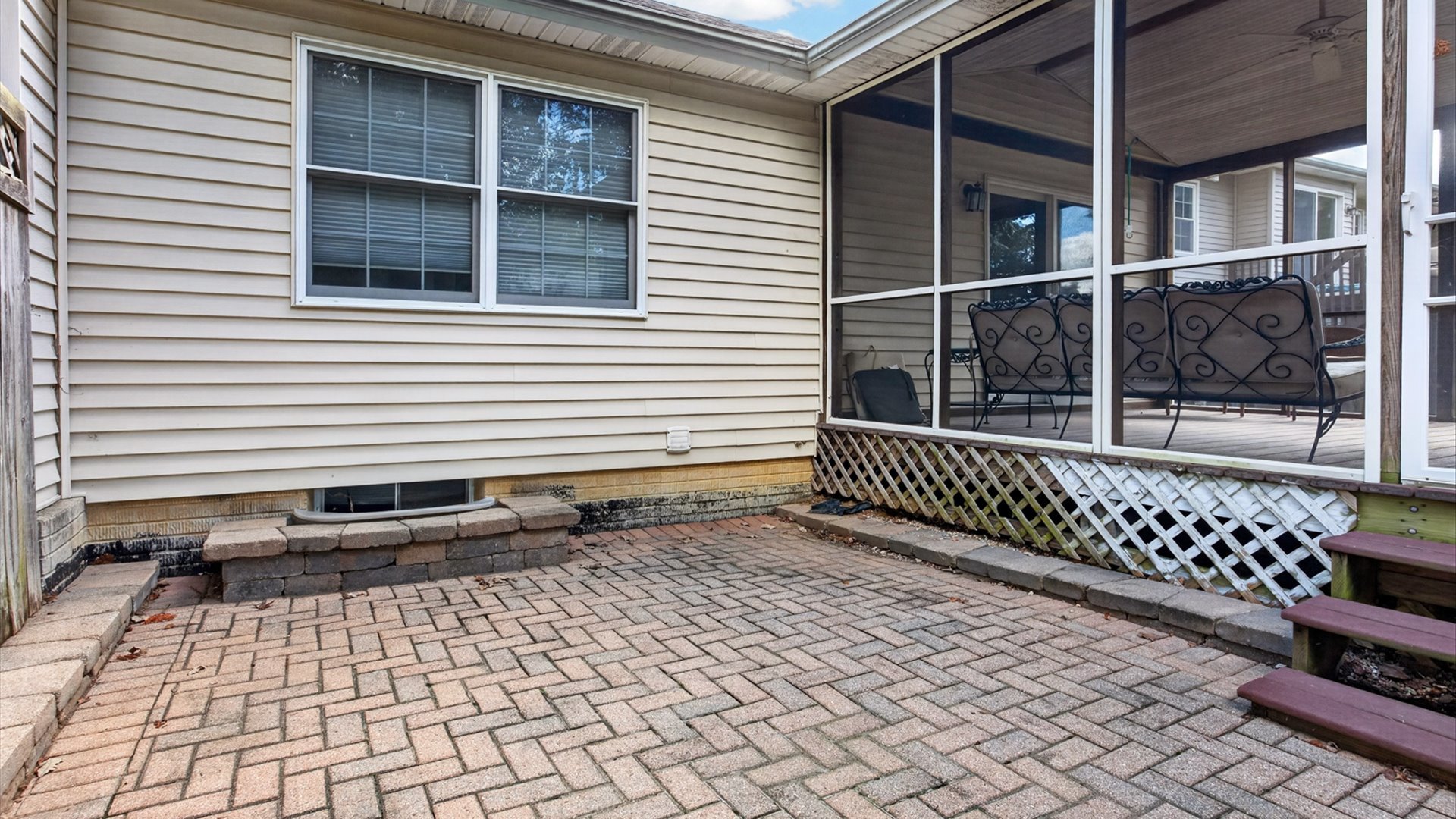 311 S Towanda Avenue Property Photo 42