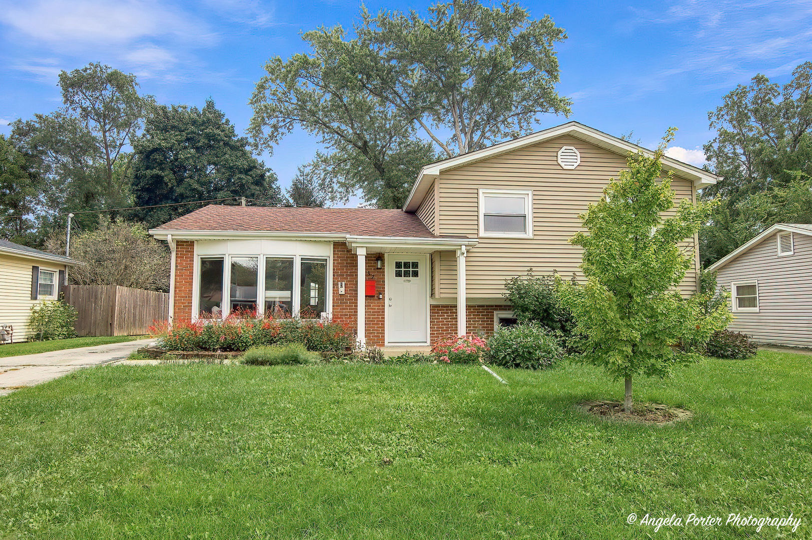 637 N Greenview Avenue Property Photo 1
