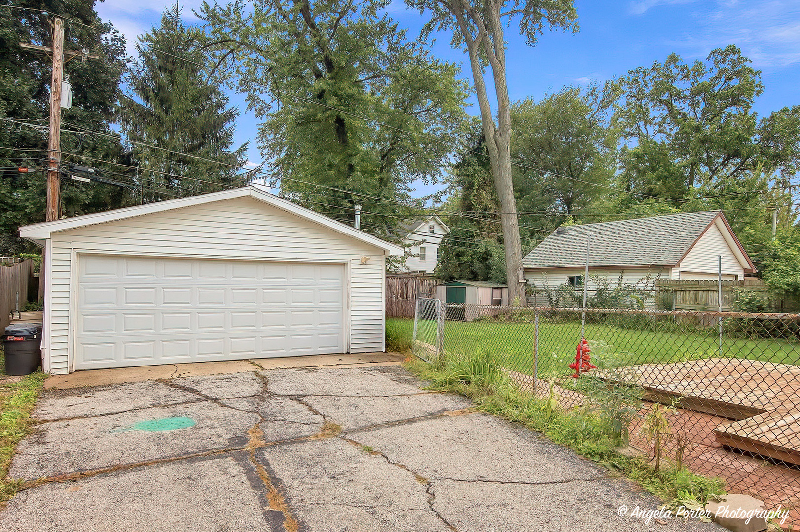 637 N Greenview Avenue Property Photo 2