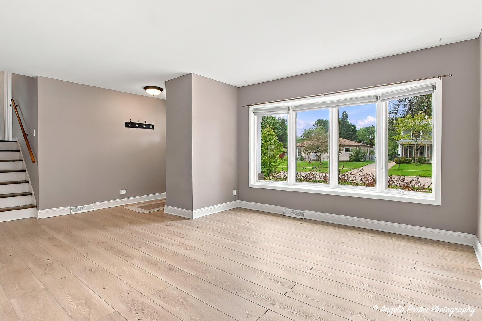 637 N Greenview Avenue Property Photo 4