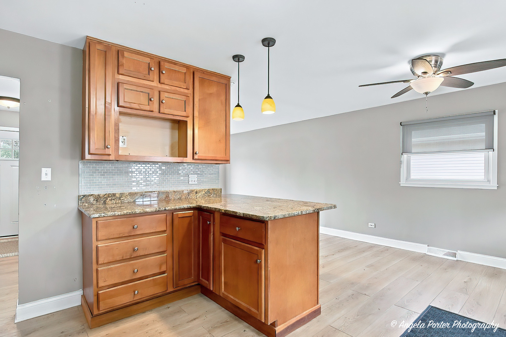 637 N Greenview Avenue Property Photo 12
