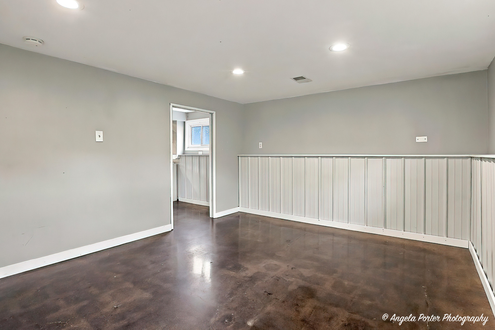 637 N Greenview Avenue Property Photo 14