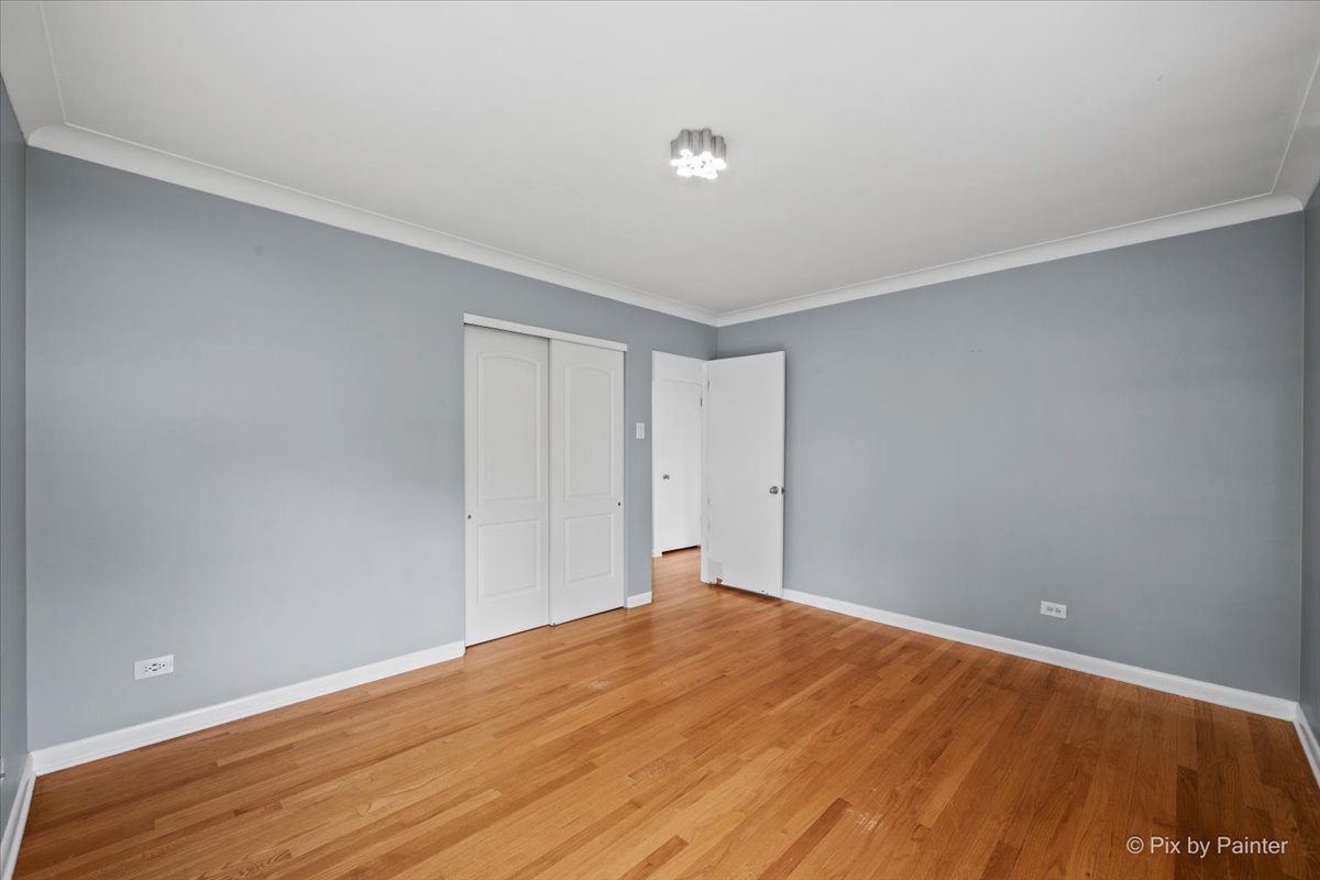 8048 N Ozanam Avenue Property Photo 15