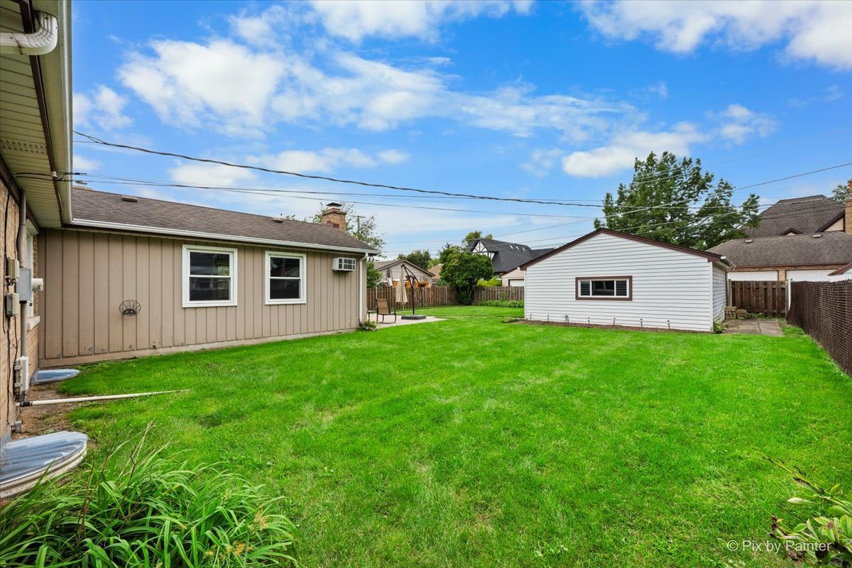 8048 N Ozanam Avenue Property Photo 24