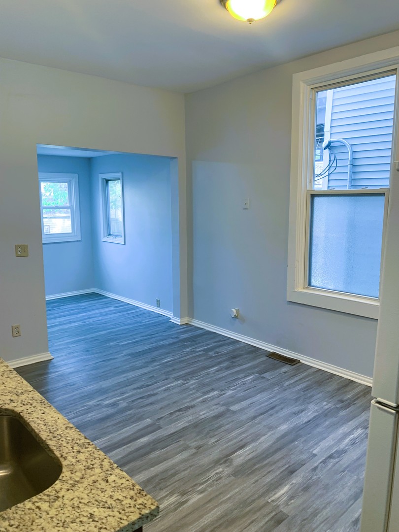 1621 N Talman Avenue Property Photo 20