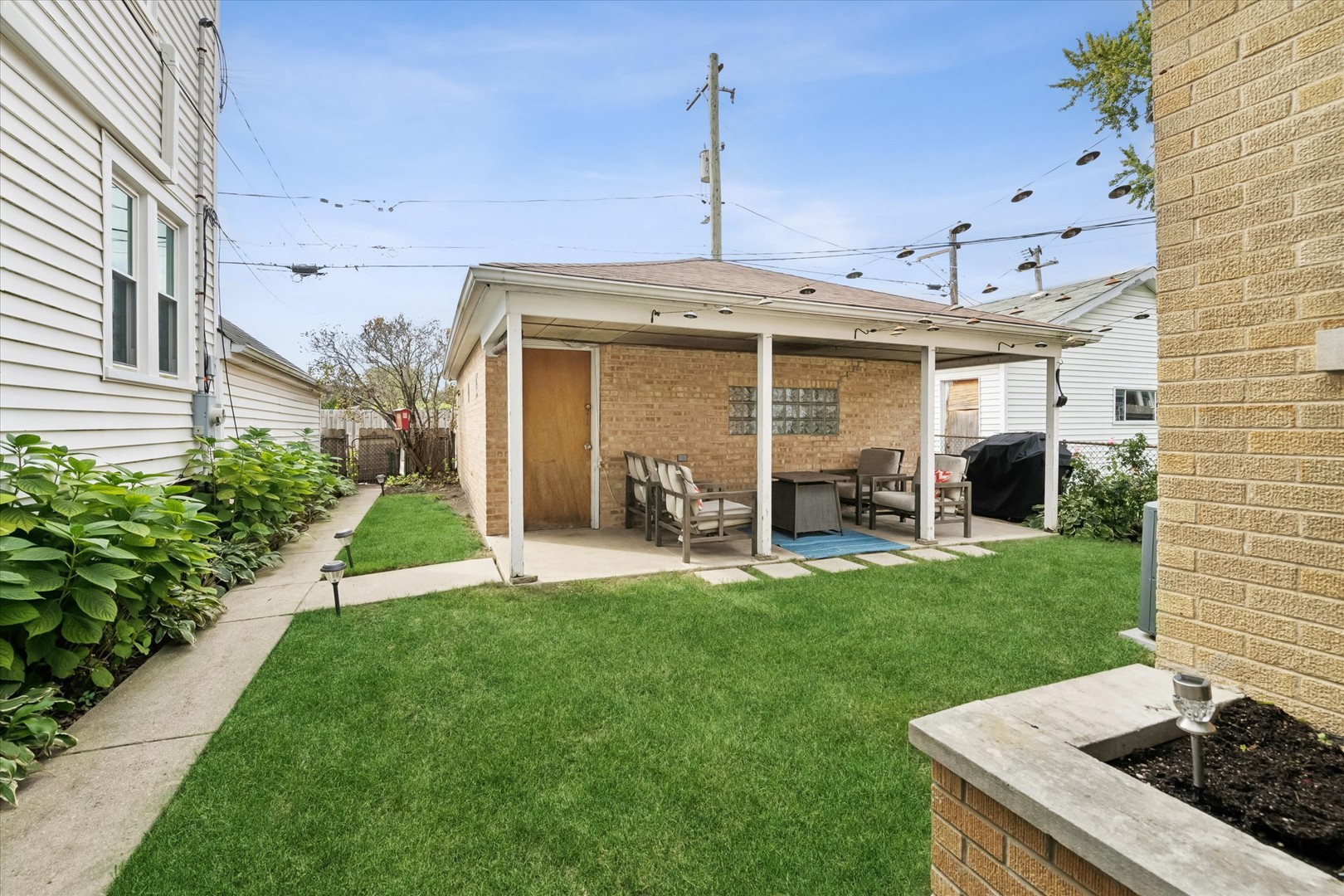 3648 N Overhill Avenue Property Photo 24
