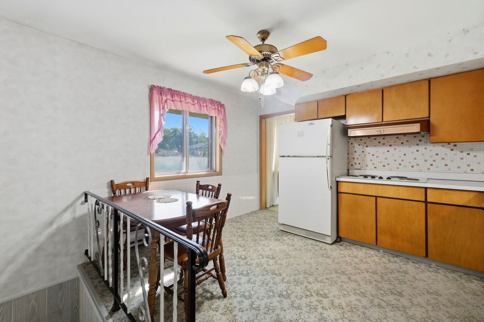 539 Sandy Lane Property Photo 10