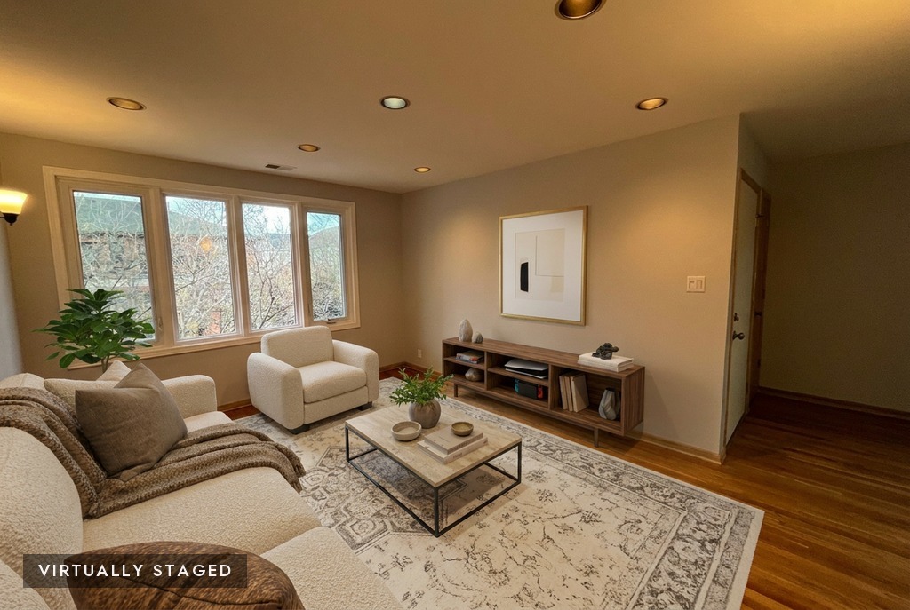 449 W 37th Street 2 Property Photo 2