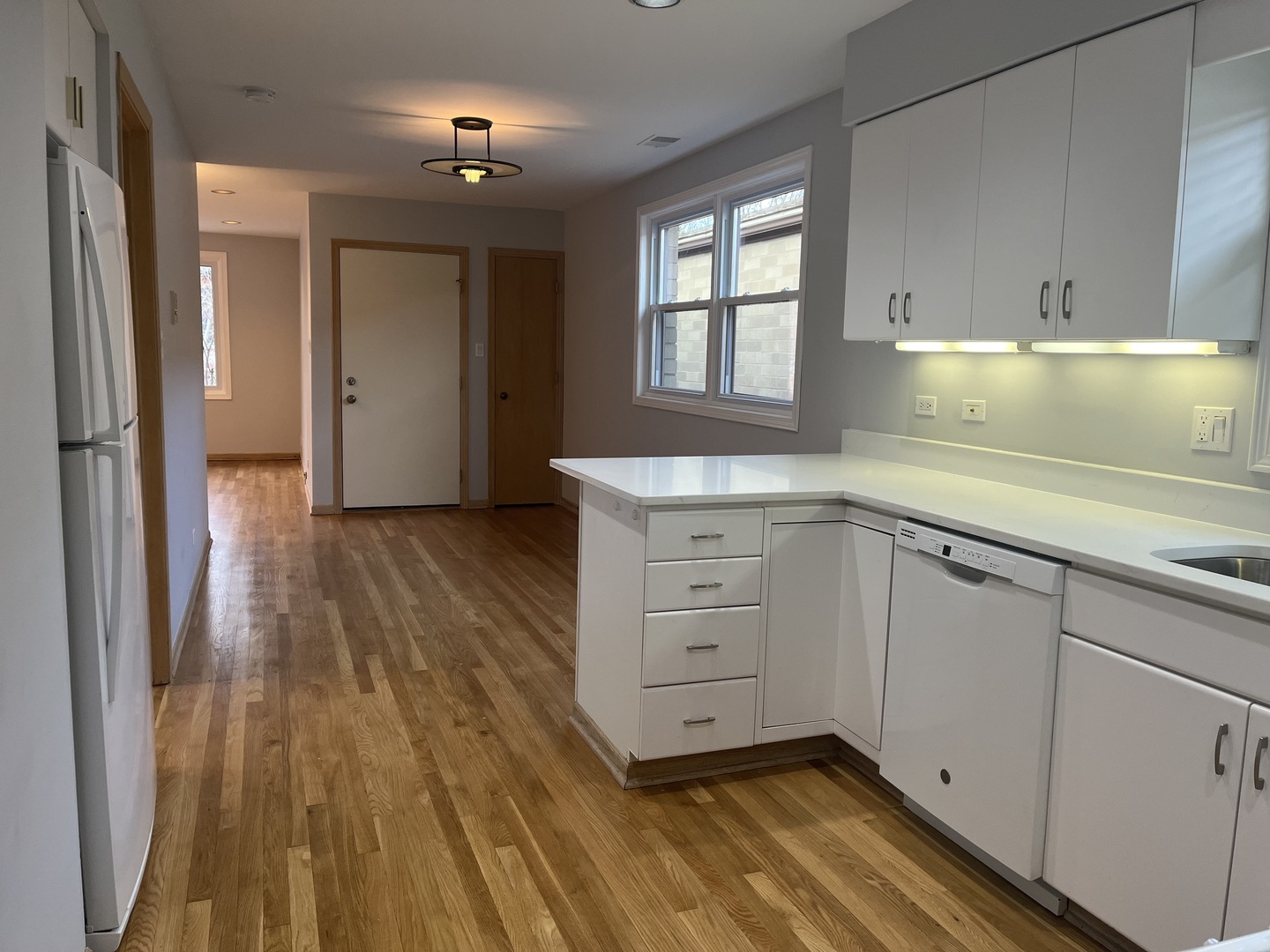 449 W 37th Street 2 Property Photo 11