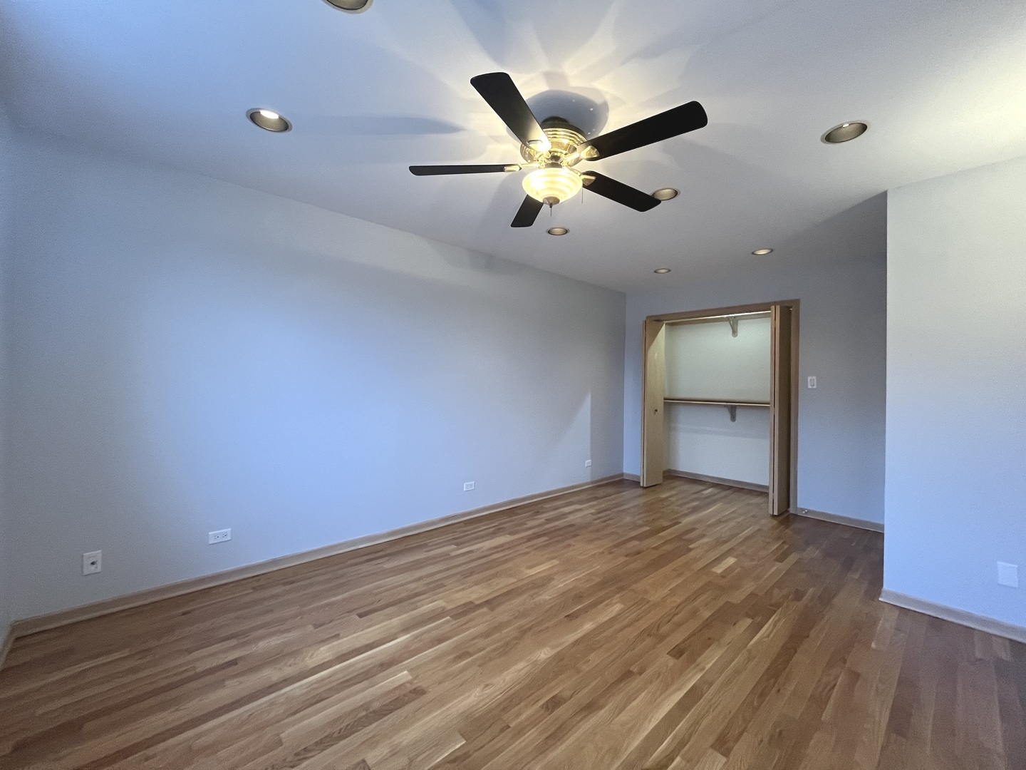449 W 37th Street 2 Property Photo 15