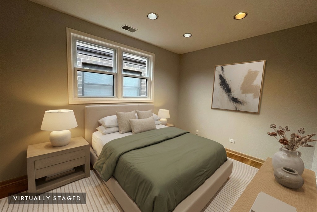 449 W 37th Street 2 Property Photo 16