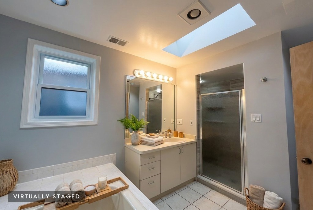 449 W 37th Street 2 Property Photo 20