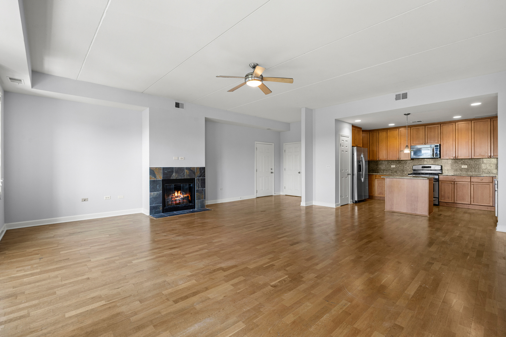 2618 W Diversey Avenue 402 Property Photo 14