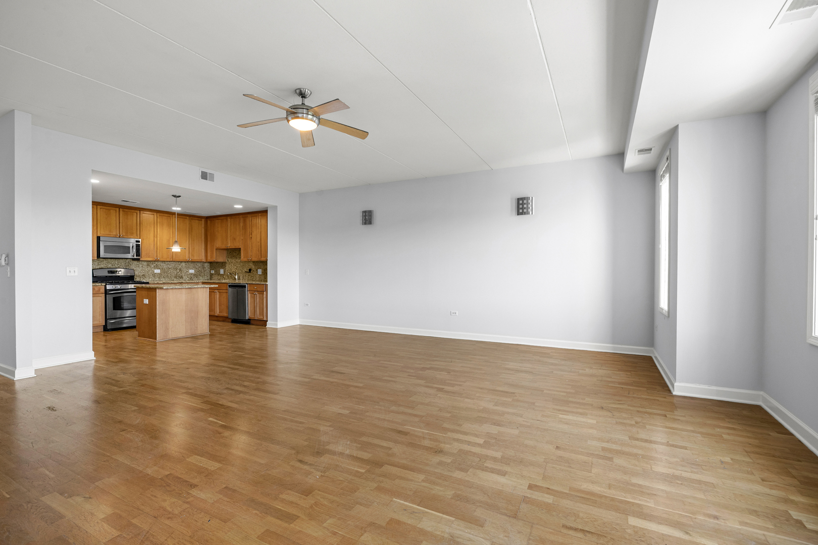2618 W Diversey Avenue 402 Property Photo 15
