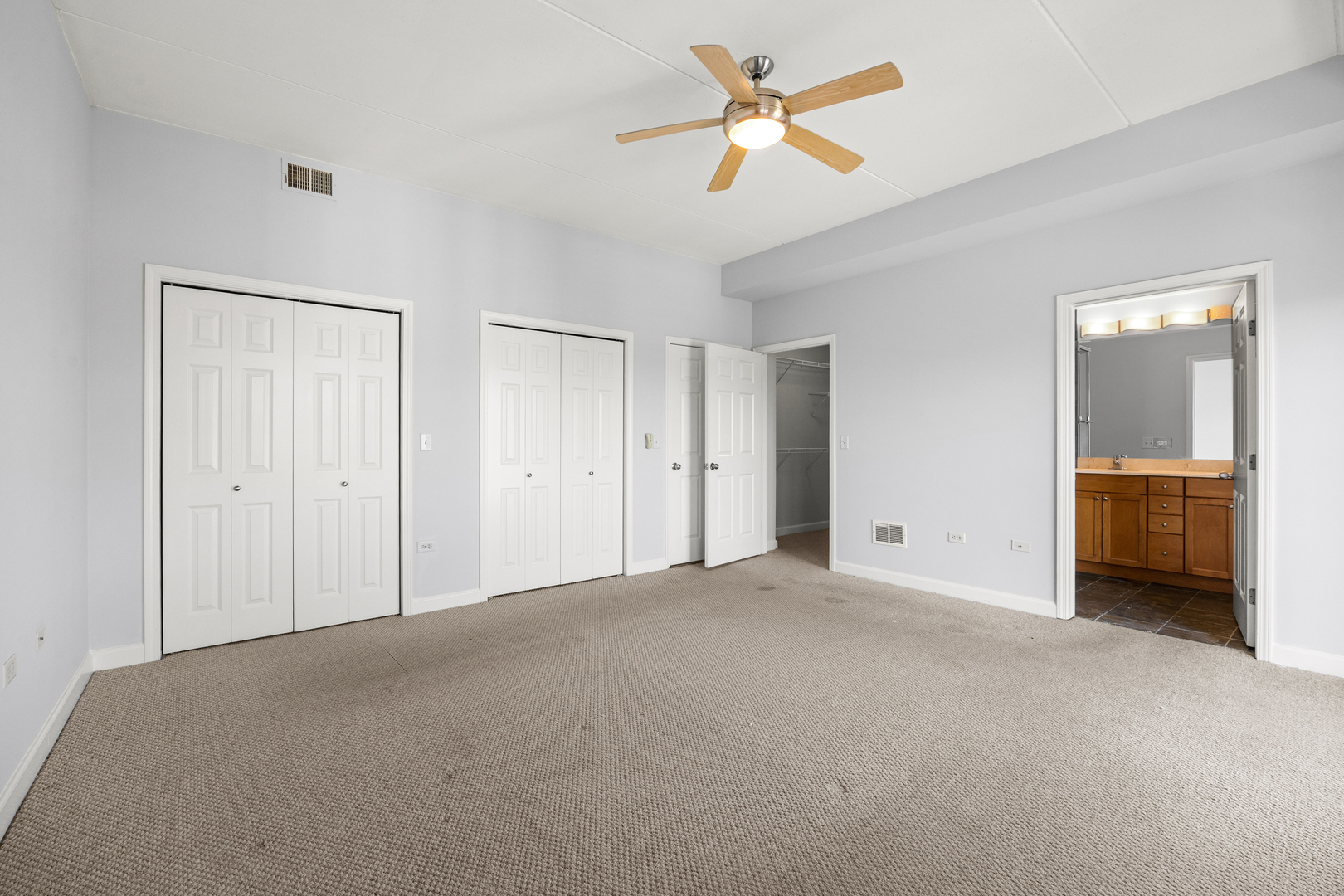 2618 W Diversey Avenue 402 Property Photo 22