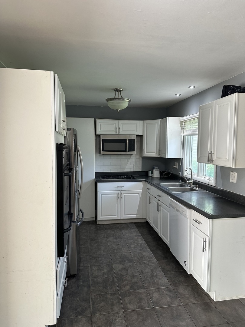 141 Kathleen Drive Property Photo 4