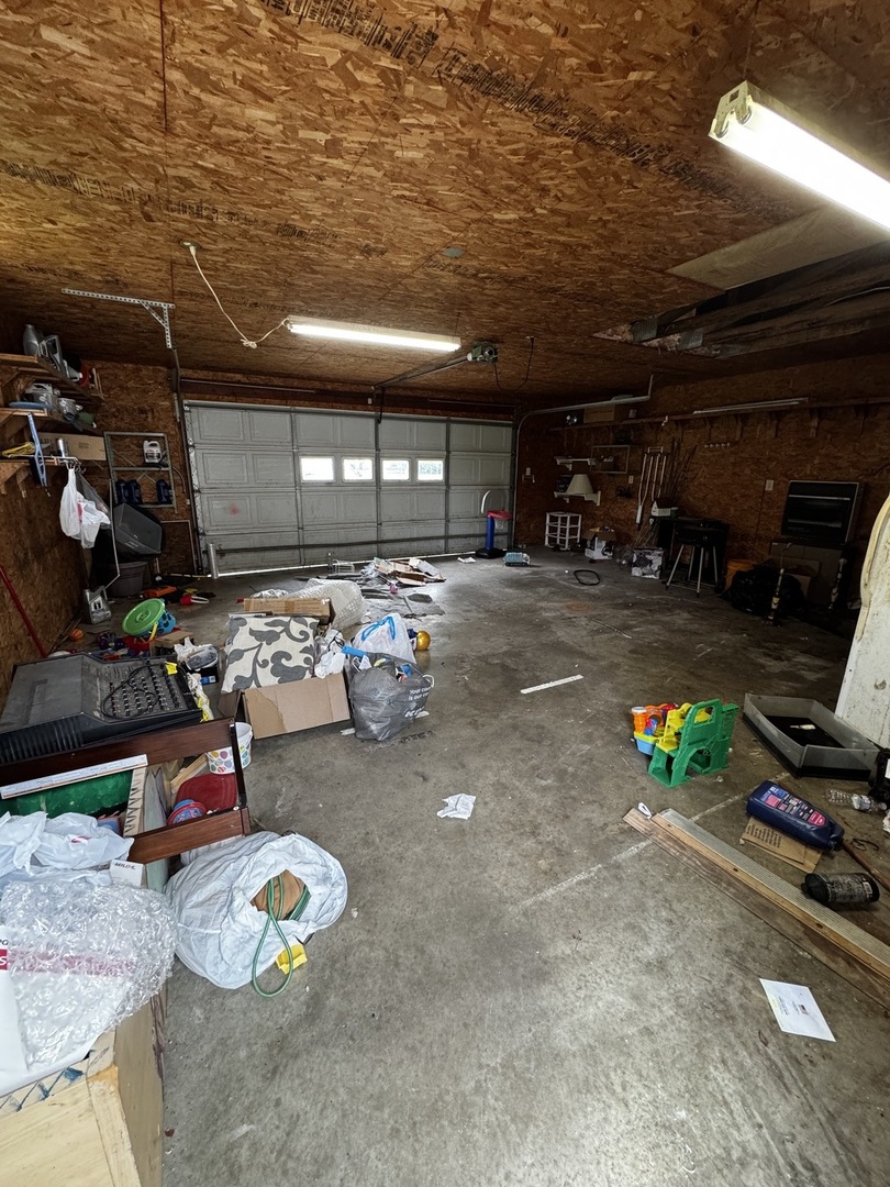 712 E Main Street Property Photo 10
