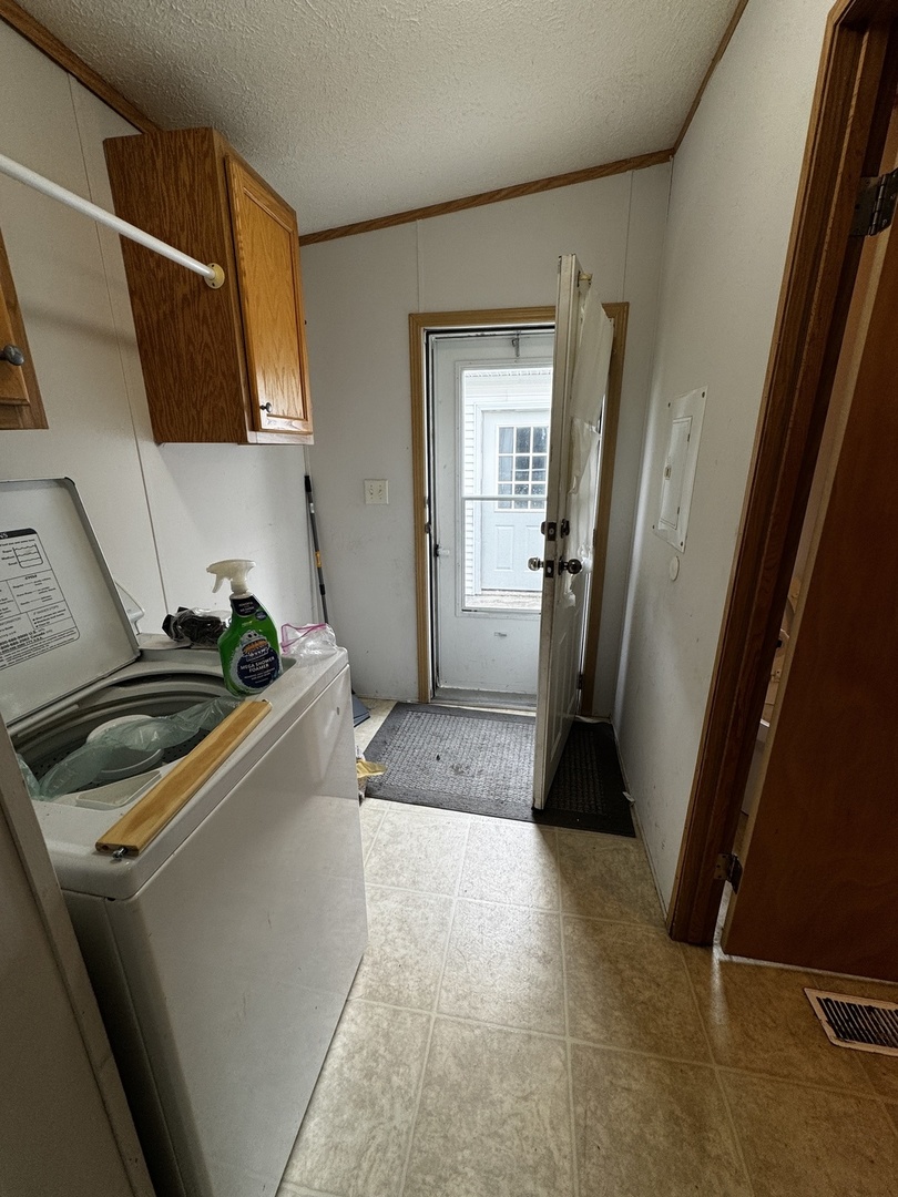 712 E Main Street Property Photo 12