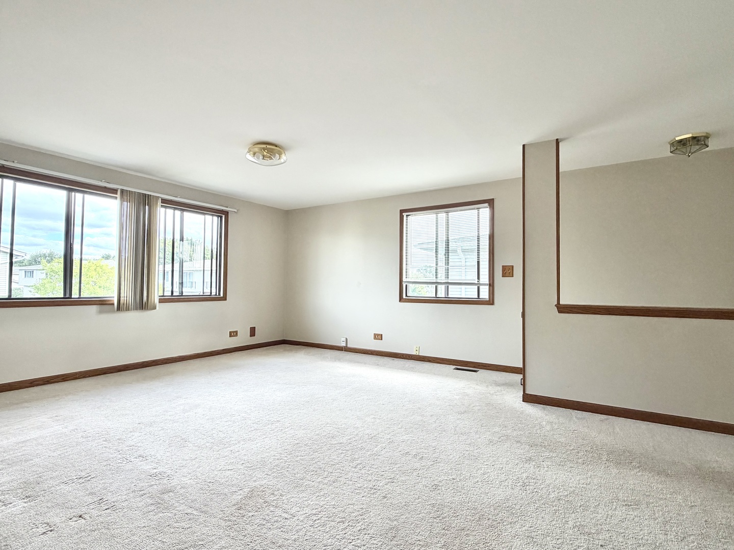 935 Shattuck Lane 935 Property Photo 3